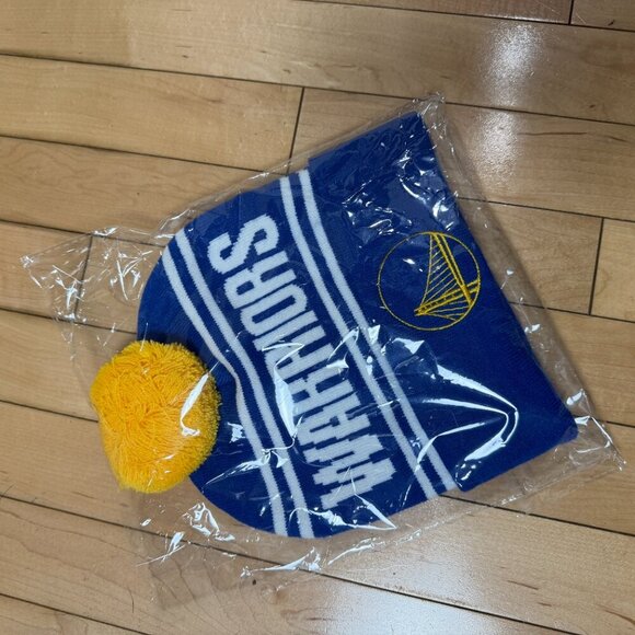 Golden State Warriors NBA Beanie Knit Hat with Pom Pom New NWT - Picture 7 of 7